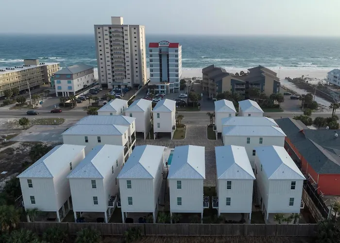Holiday home Saltwater Pearl At Pelican Place - Heated Pool & Gulf Views, Across Street
