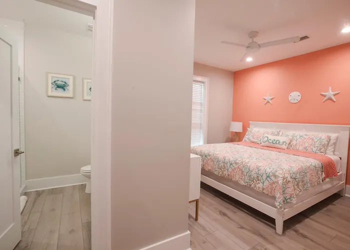 Saltwater Pearl At Pelican Place - Heated Pool & Gulf Views, Across Street Holiday home